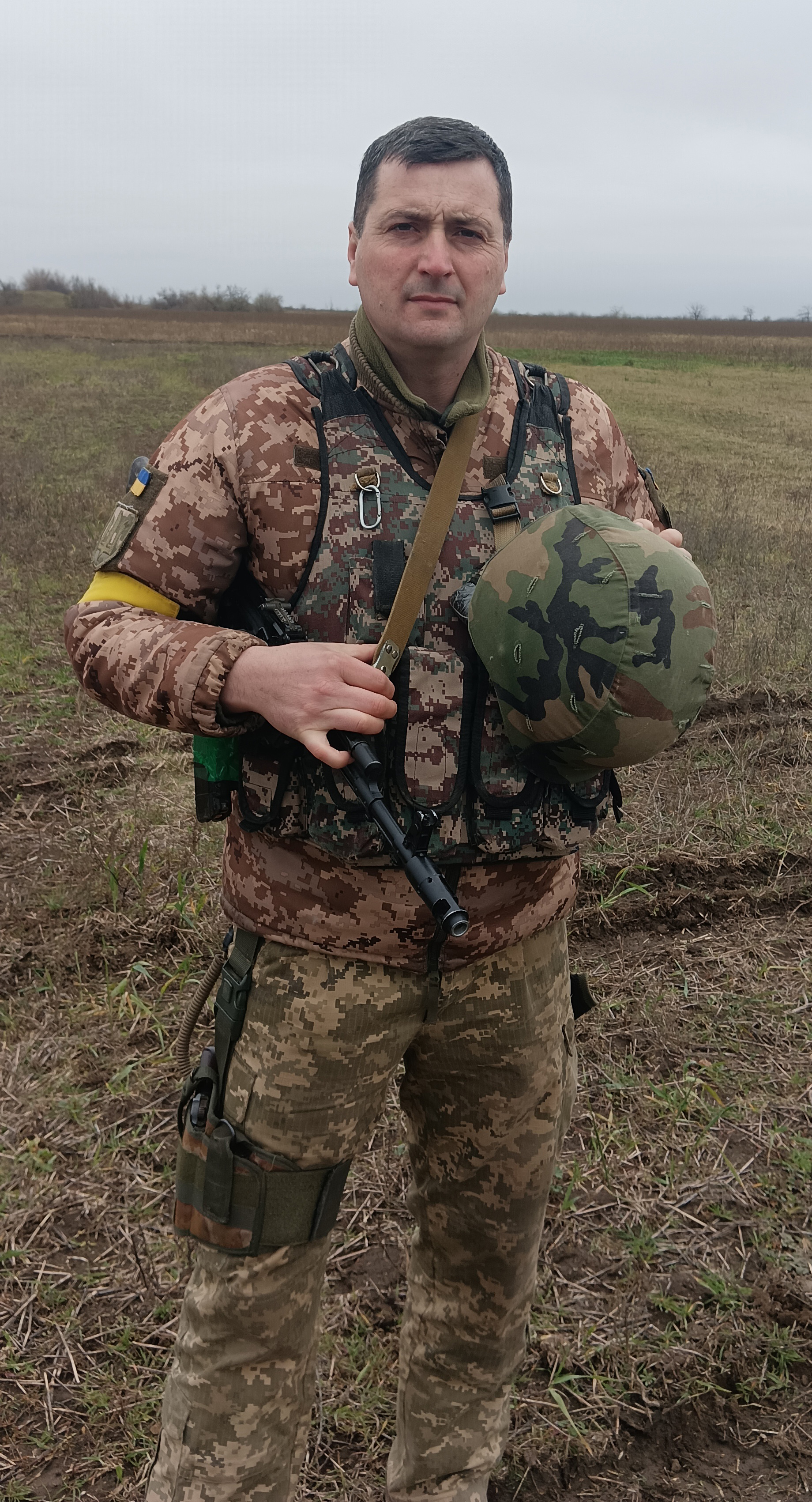 Ігор з Тернопільщини з позивним «Курт» почав військовий шлях з АТО у 2014 році, а нині боронить українську землю на півдні. Фото з особистого архіву воїна